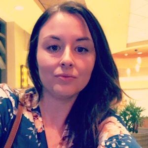 Meet your Posher, Nicole